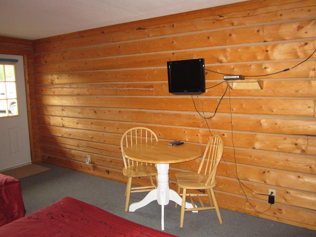 Spirit Lake Lodge Whitehorse Pokoj fotografie